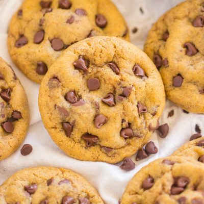 Chewy Pumpkin Chocolate Chip Cookies - The Gold Lining Girl