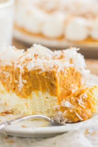 No Bake Coconut Pumpkin Cheesecake - The Gold Lining Girl