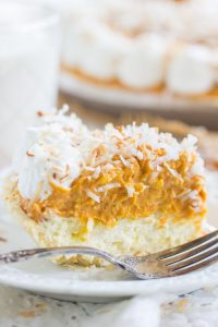 No Bake Coconut Pumpkin Cheesecake - The Gold Lining Girl