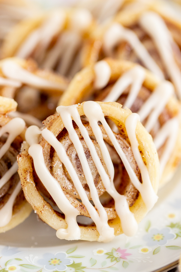 Pie Crust Cookies • The Gold Lining Girl