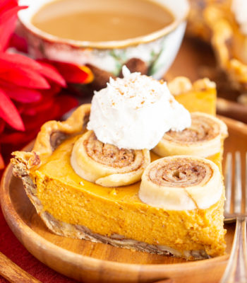 Cinnamon Roll Crust Pumpkin Pie recipe